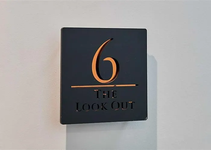 Host And - The Seaview Lookout * Scarborough