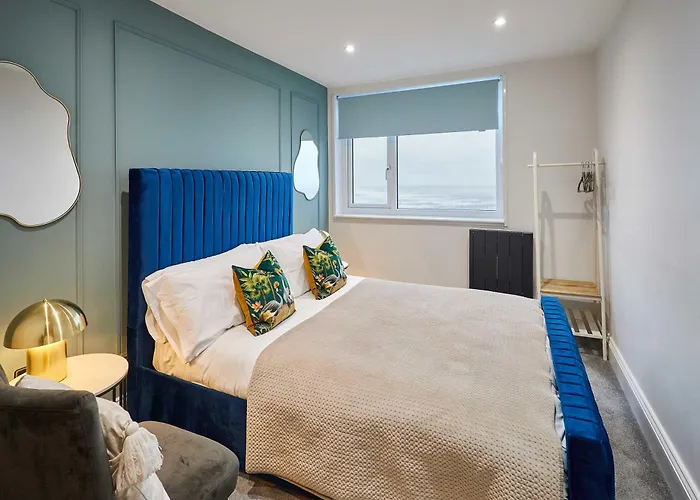 Host And - The Seaview Lookout * Scarborough