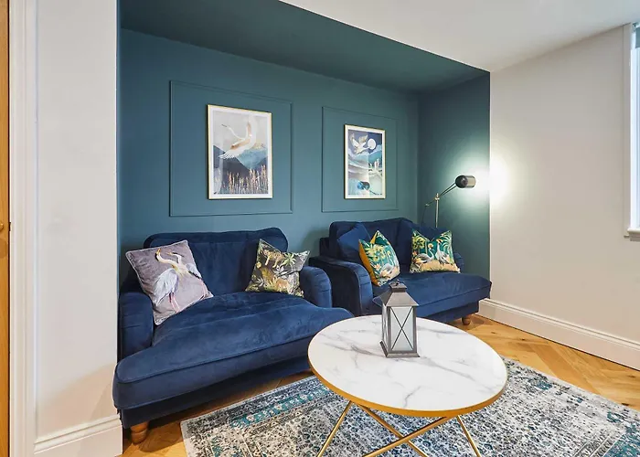 Host And - The Seaview Lookout Apartament *