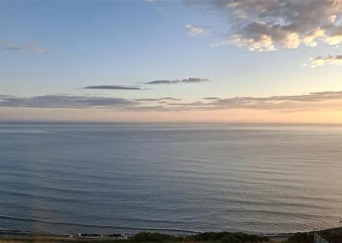 Host And - The Seaview Lookout * Scarborough